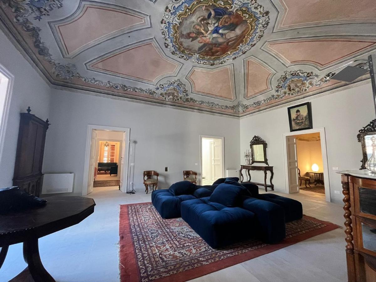 לינה וארוחת בוקר קורליאונה Palazzo Triolo - Dimora Di Charme מראה חיצוני תמונה
